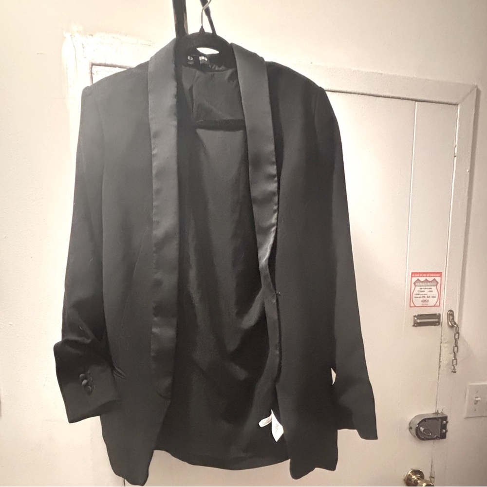 Women’s Black Blazer from Express. Oversized. Boyfriend Open Tuxedo Blazer.